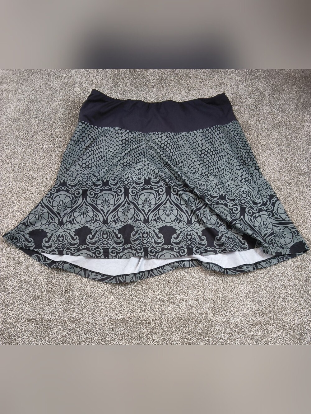 prAna Women's Athletic Mini A-Line Skirt Geometric Paisley Green Size Medium